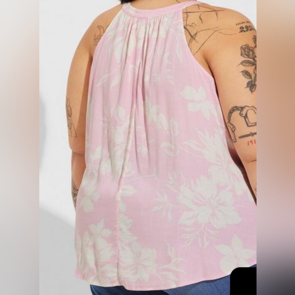 Torrid Rayon Pink Floral Front Halter Top - Size 1X NWT - Picture 2 of 6